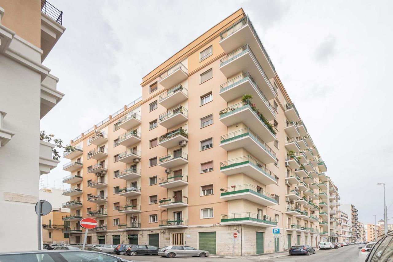 בארי Nuovo Appartamento Beige מראה חיצוני תמונה